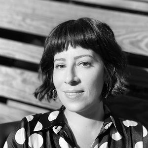 Meet your Posher, Julia